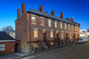 Portsea - Elegant apartment by Salamanca, Hobart